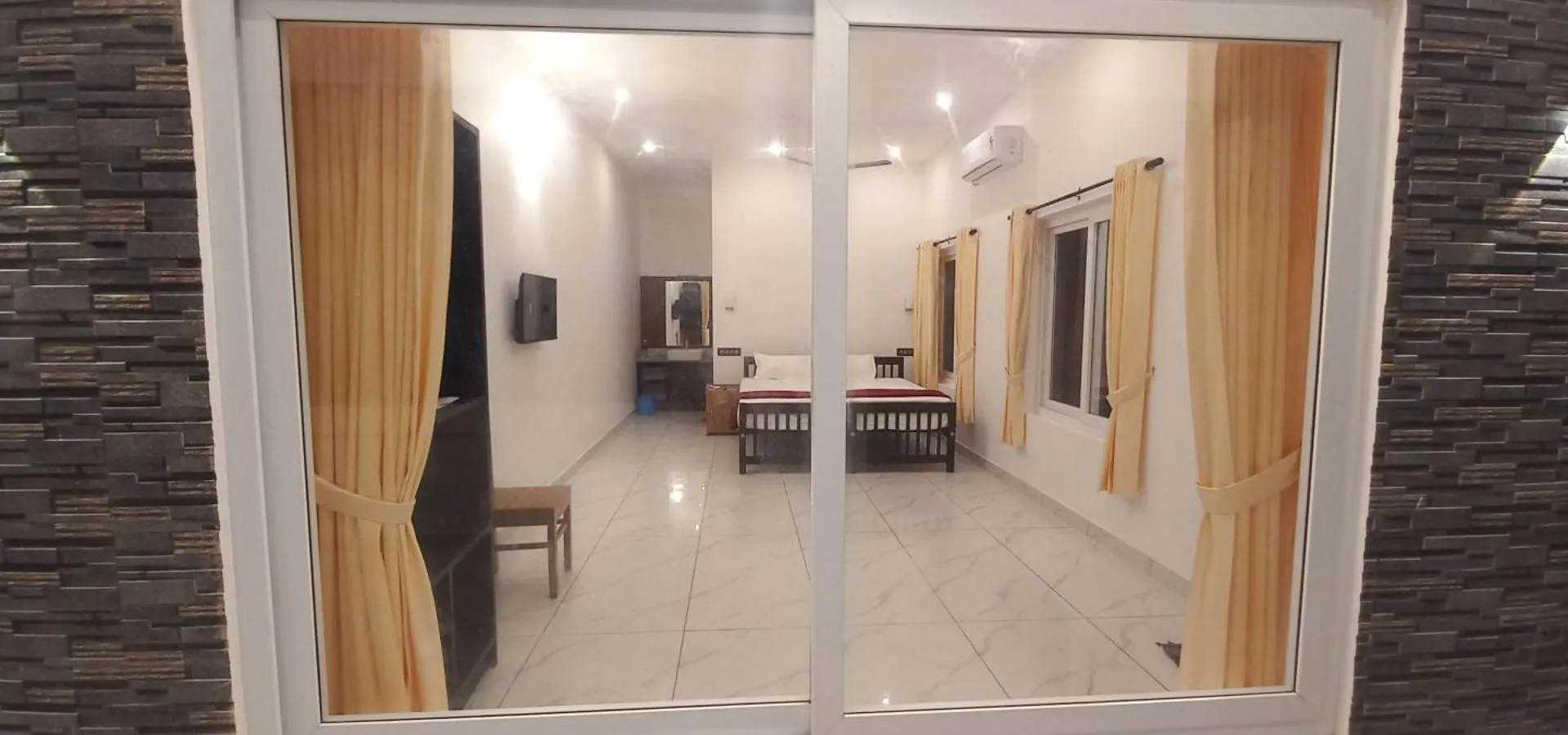 Appu'S Nido Hotel Pallipuram 0*,  India