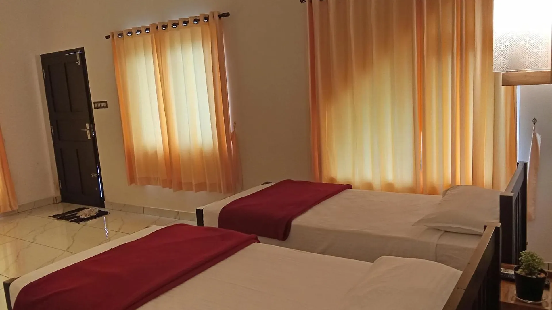 Appu'S Nido Hotel Pallipuram Guest house